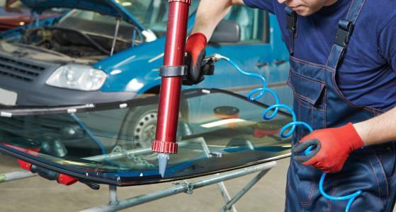 automotive glass replacement